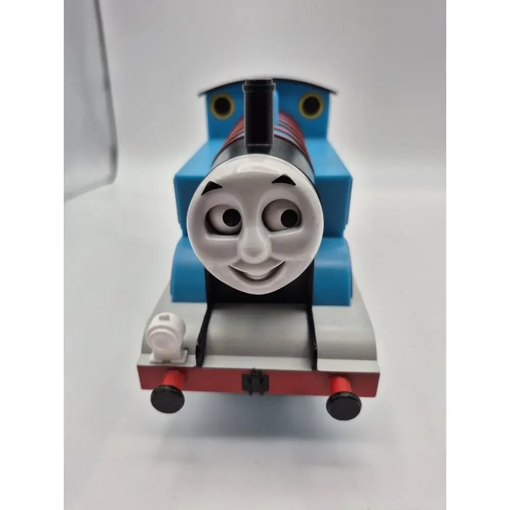 Lionel Thomas the Tank Engine, Clarabel, & Annie 711920 2018 No Remote Turns on